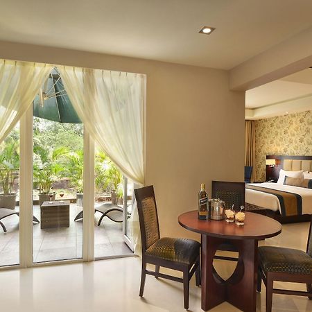 Готель Acacia Goa Sinquerim Екстер'єр фото