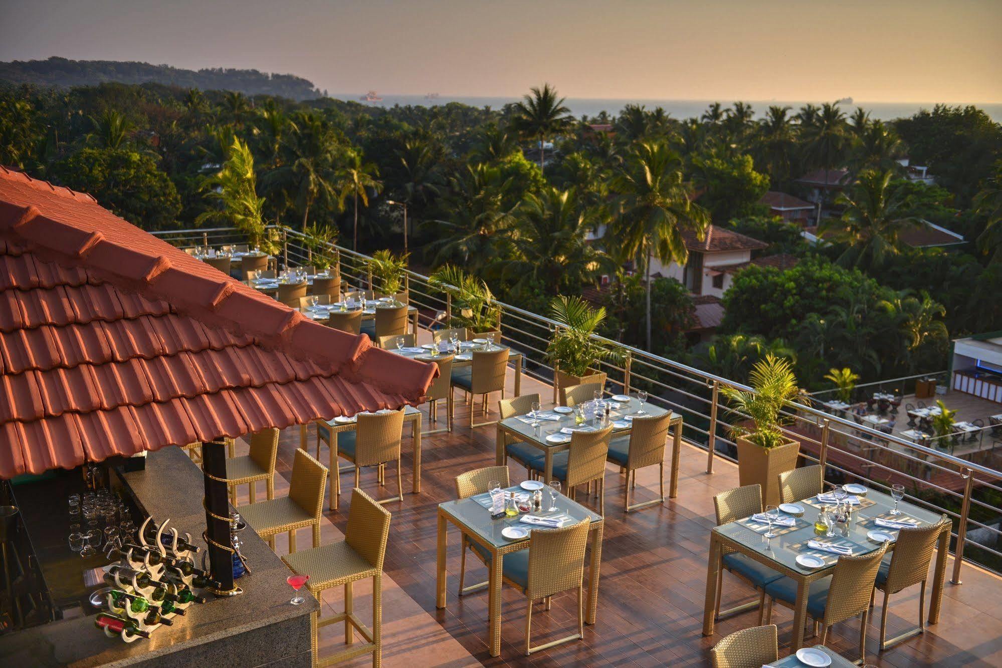 Готель Acacia Goa Sinquerim Екстер'єр фото