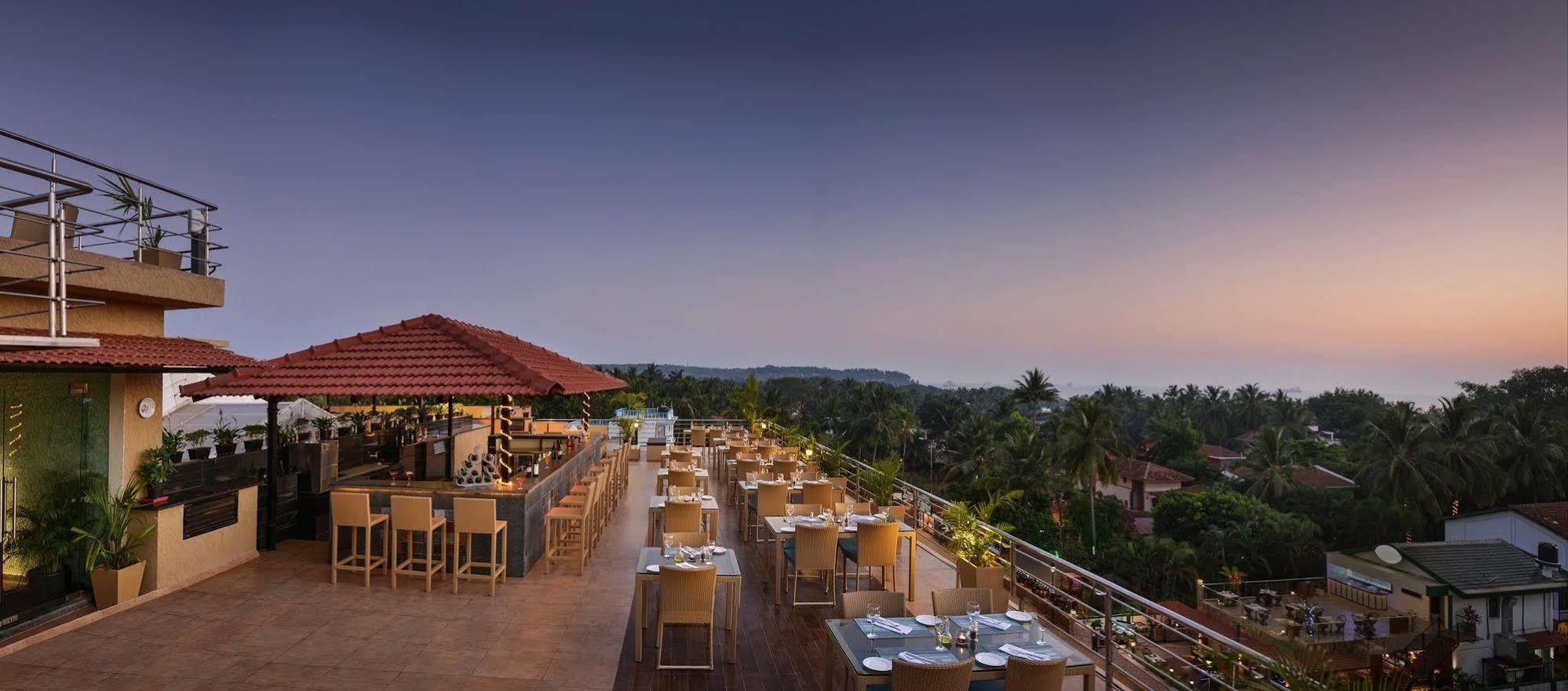 Готель Acacia Goa Sinquerim Екстер'єр фото